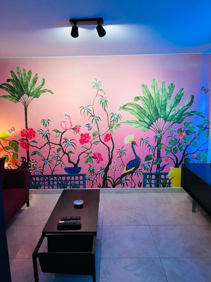 Pink Tropical Champagne Appartement Reims Buitenkant foto
